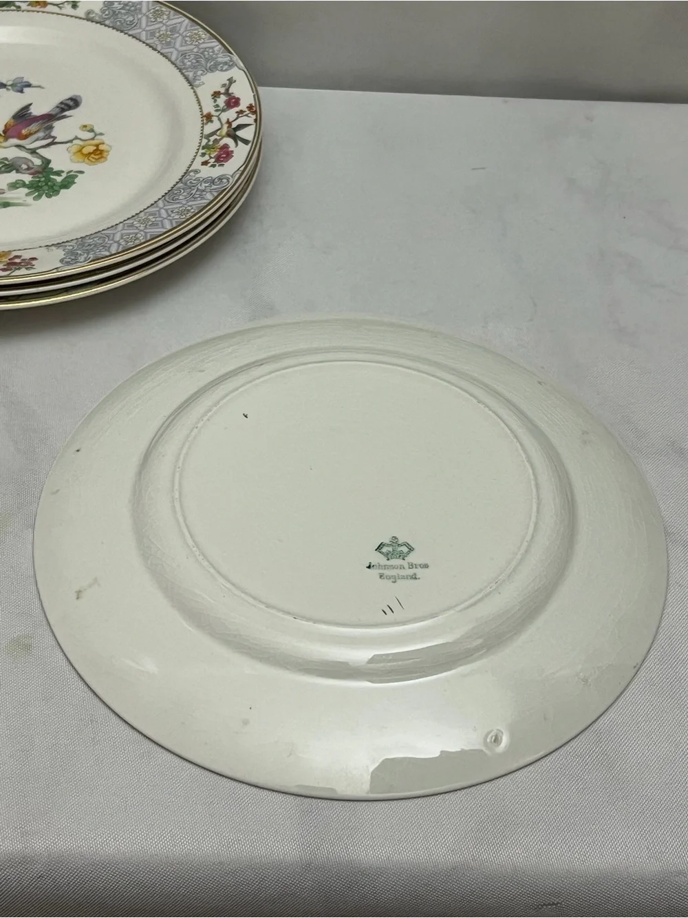 Johnson Bros England Vintage Bird Floral Dinner Plates Set of 4 Gold Trim 8”